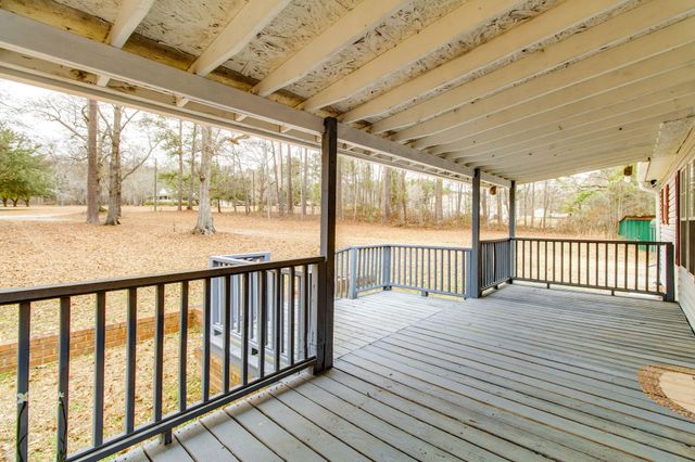 2831 Mcelveen Drive, Dalzell, SC 29040