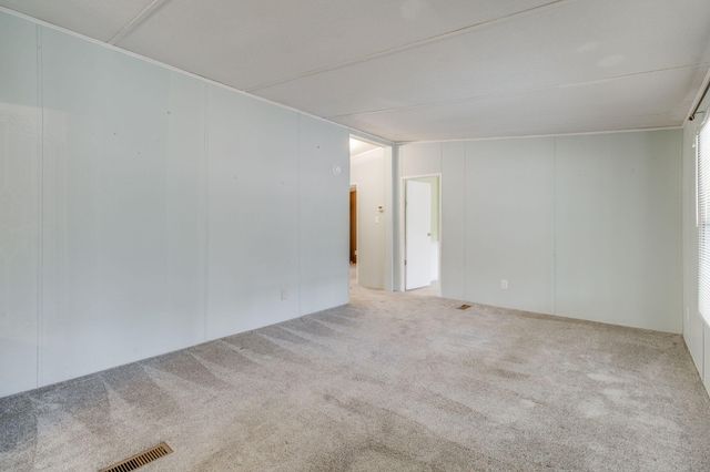 2831 Mcelveen Drive, Dalzell, SC 29040