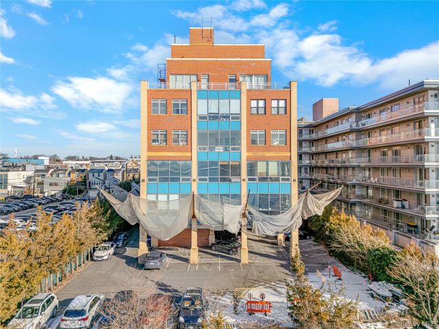 14-34 110th Street 5C, College Point, NY 11356
