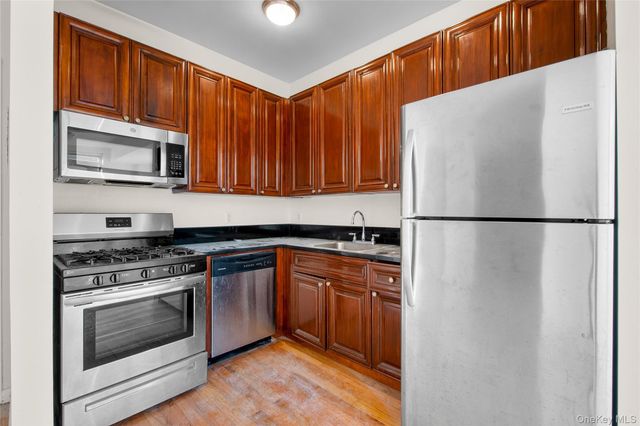 14-34 110th Street 5C, College Point, NY 11356