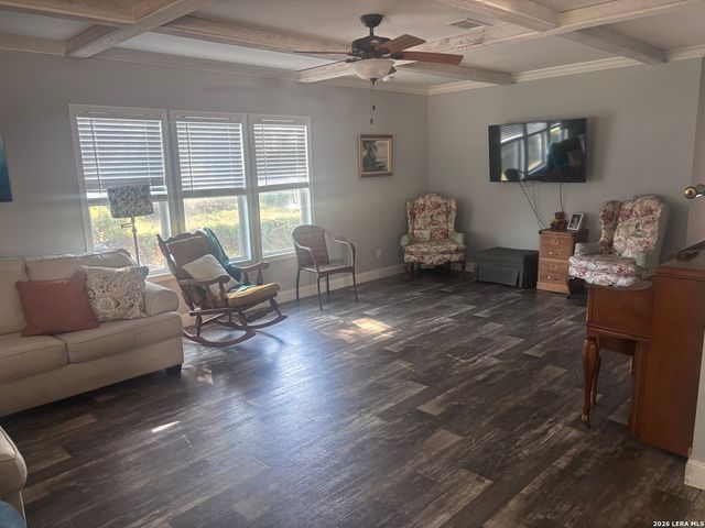 761 Baker, Seguin, TX 78155