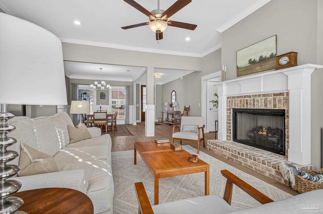 2785 Trestle Way, Cantonment, FL 32533