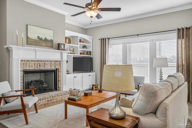 2785 Trestle Way, Cantonment, FL 32533