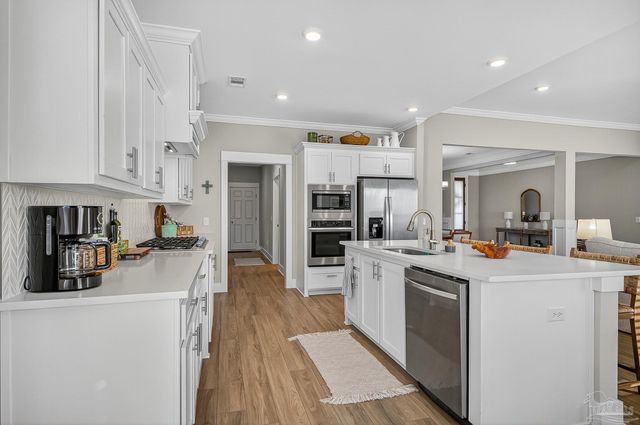 2785 Trestle Way, Cantonment, FL 32533