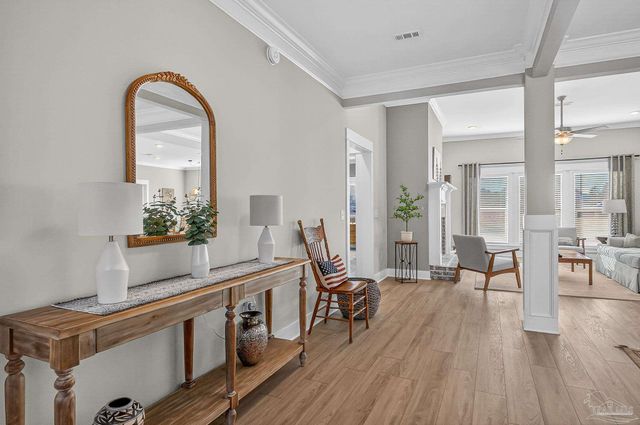 2785 Trestle Way, Cantonment, FL 32533