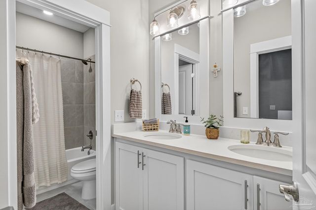 2785 Trestle Way, Cantonment, FL 32533