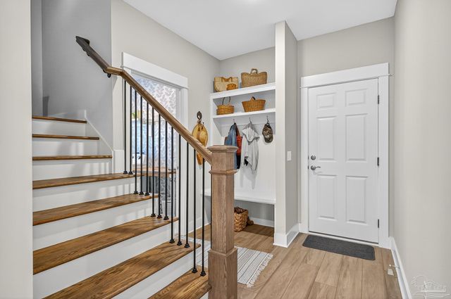 2785 Trestle Way, Cantonment, FL 32533