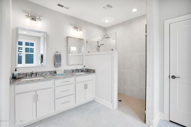 7374 Foxbriar Drive, Leland, NC 28451