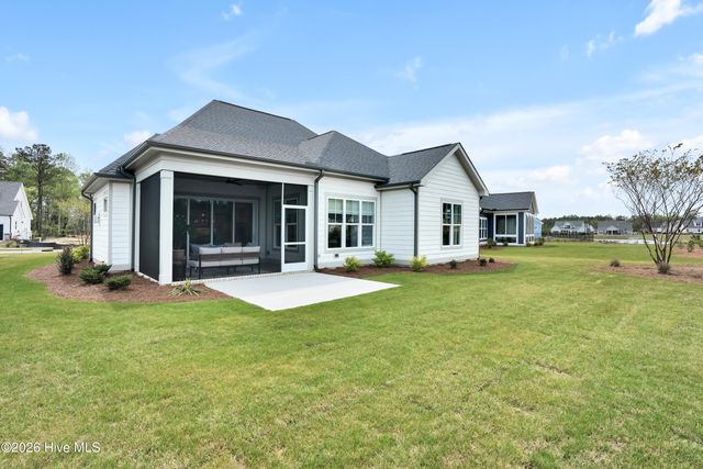7374 Foxbriar Drive, Leland, NC 28451