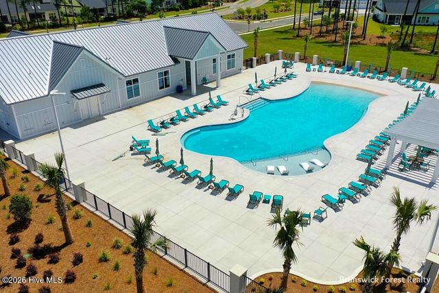 7374 Foxbriar Drive, Leland, NC 28451