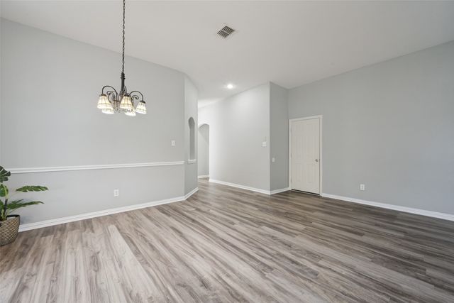 1351 Clearwater Drive, Grand Prairie, TX 75052
