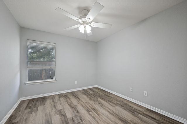 1351 Clearwater Drive, Grand Prairie, TX 75052