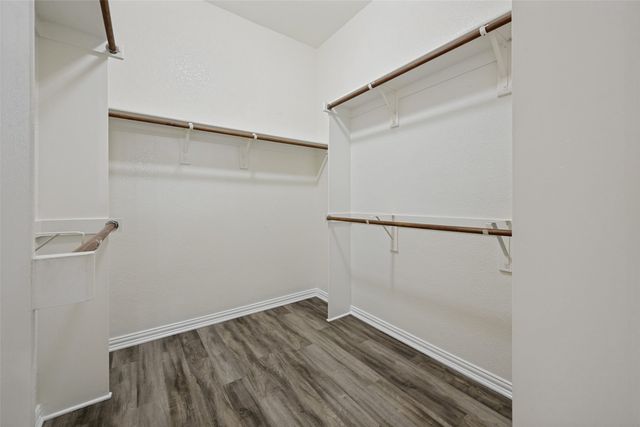 1351 Clearwater Drive, Grand Prairie, TX 75052