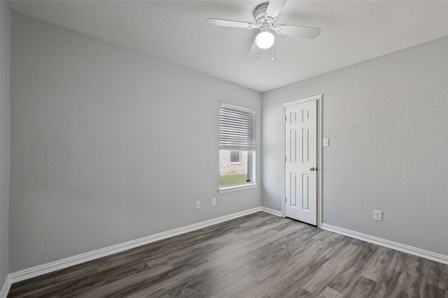 1351 Clearwater Drive, Grand Prairie, TX 75052