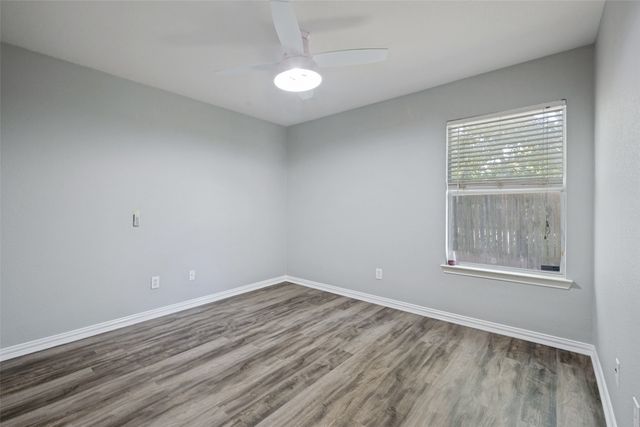 1351 Clearwater Drive, Grand Prairie, TX 75052