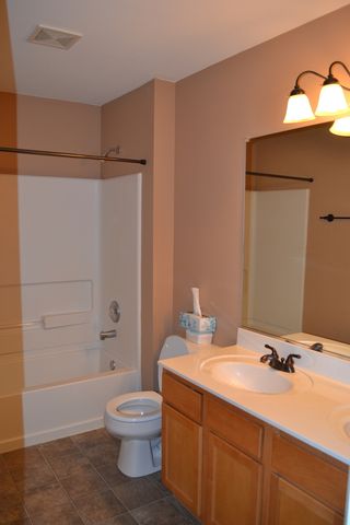 161 Springbrook Trail S, Oswego, IL 60543