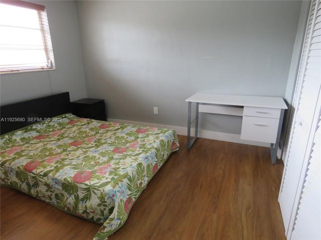 11840 NE 19th Dr 26, North Miami, FL 33181