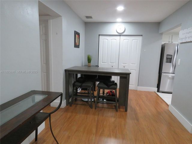 11840 NE 19th Dr 26, North Miami, FL 33181