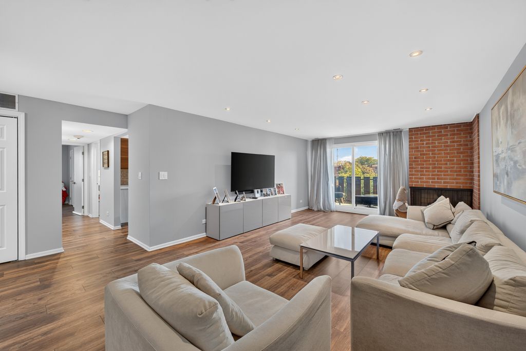 1795 Lake Cook Road 211, Highland Park, IL 60035 — photo 4