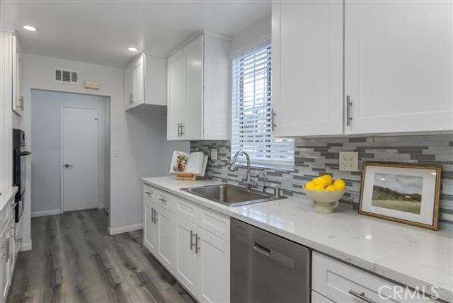 20929 Cantara, Canoga Park, CA 91304