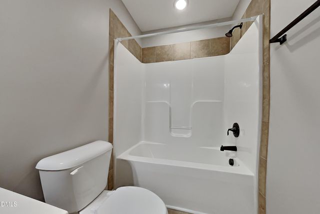 31 Burr Oak Circle, Bunnlevel, NC 28323