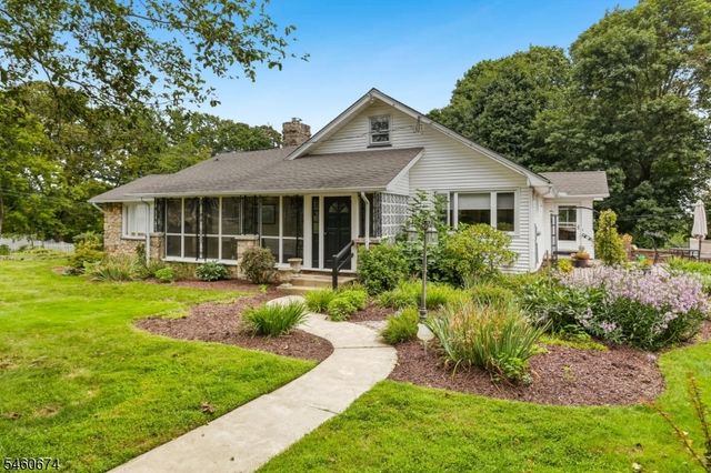 11 Clearwater Rd, Mount Olive Twp., NJ 07828
