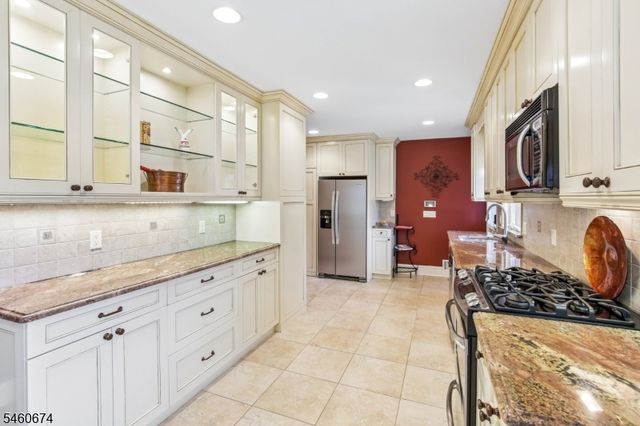 11 Clearwater Rd, Mount Olive Twp., NJ 07828