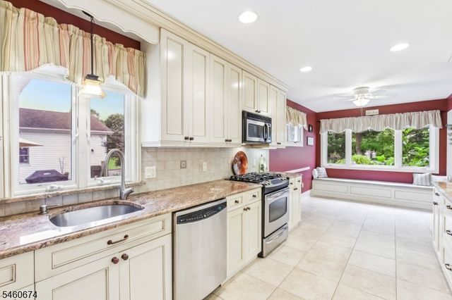 11 Clearwater Rd, Mount Olive Twp., NJ 07828