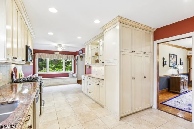 11 Clearwater Rd, Mount Olive Twp., NJ 07828