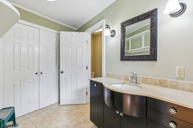 11 Clearwater Rd, Mount Olive Twp., NJ 07828