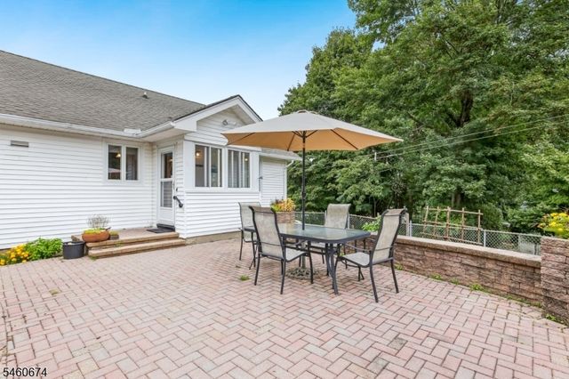 11 Clearwater Rd, Mount Olive Twp., NJ 07828