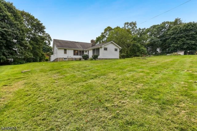 11 Clearwater Rd, Mount Olive Twp., NJ 07828