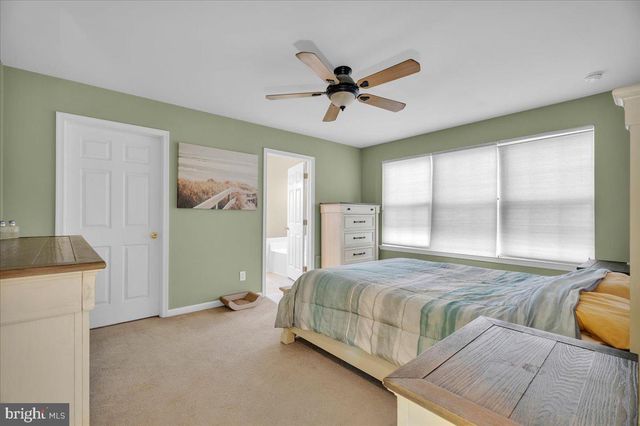 1 TULIP CT, Deptford, NJ 08096