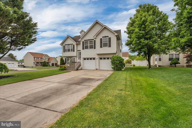 1 TULIP CT, Deptford, NJ 08096