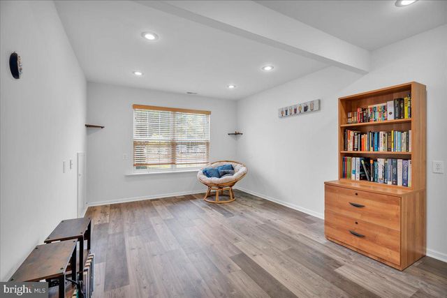 1 TULIP CT, Deptford, NJ 08096