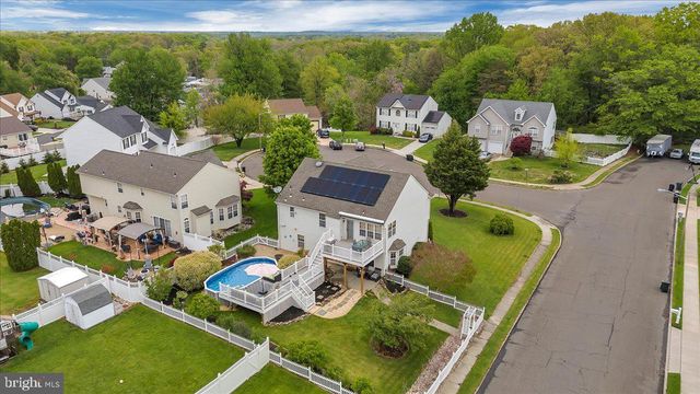 1 TULIP CT, Deptford, NJ 08096