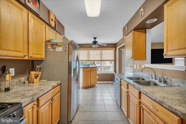 1 TULIP CT, Deptford, NJ 08096