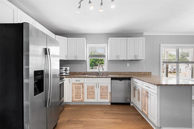 39014 KIRKLAND DRIVE, Zephyrhills, FL 33542