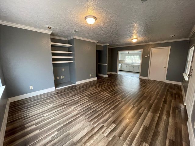 111 Cronin Road, Shepherd, TX 77371