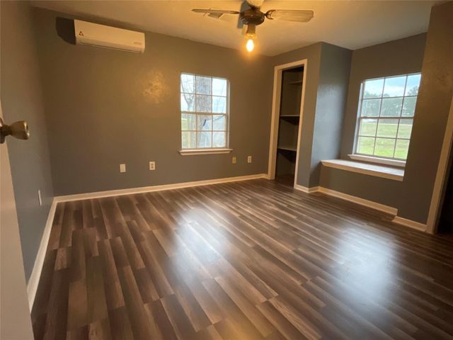 111 Cronin Road, Shepherd, TX 77371