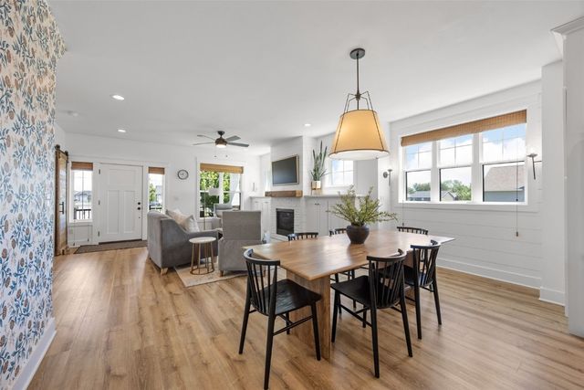 1153 Cedar Springs Drive, Marion, IA 52302