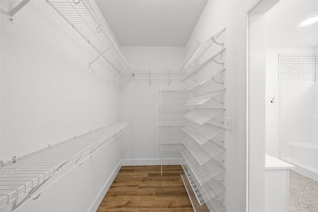 1153 Cedar Springs Drive, Marion, IA 52302