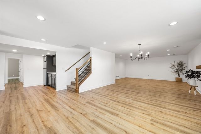 1153 Cedar Springs Drive, Marion, IA 52302