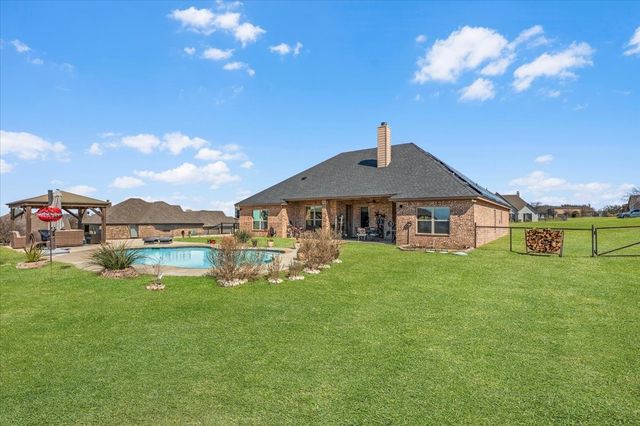 139 Stanford Lane, Springtown, TX 76082