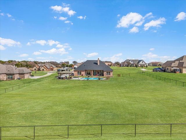 139 Stanford Lane, Springtown, TX 76082