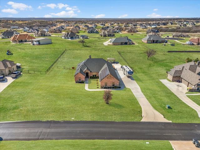 139 Stanford Lane, Springtown, TX 76082