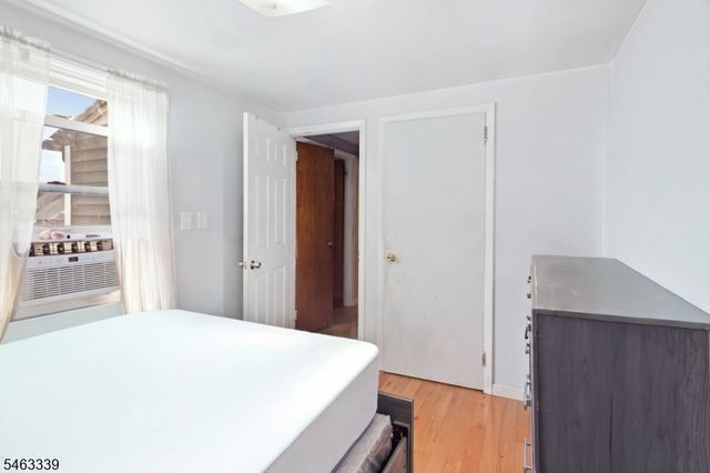 330 N 11Th St, Prospect Park Boro, NJ 07508