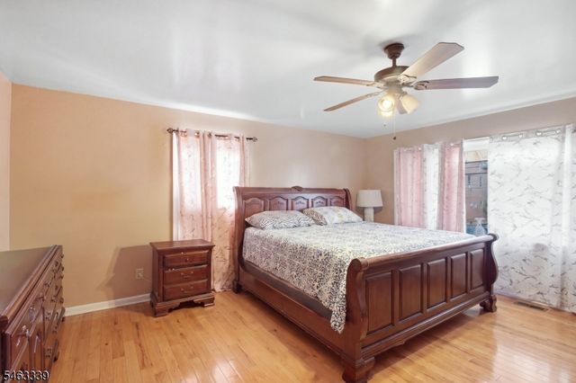 330 N 11Th St, Prospect Park Boro, NJ 07508