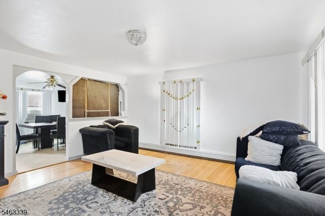 330 N 11Th St, Prospect Park Boro, NJ 07508
