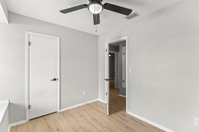 264 NE Ardsley Drive, Port St Lucie, FL 34983